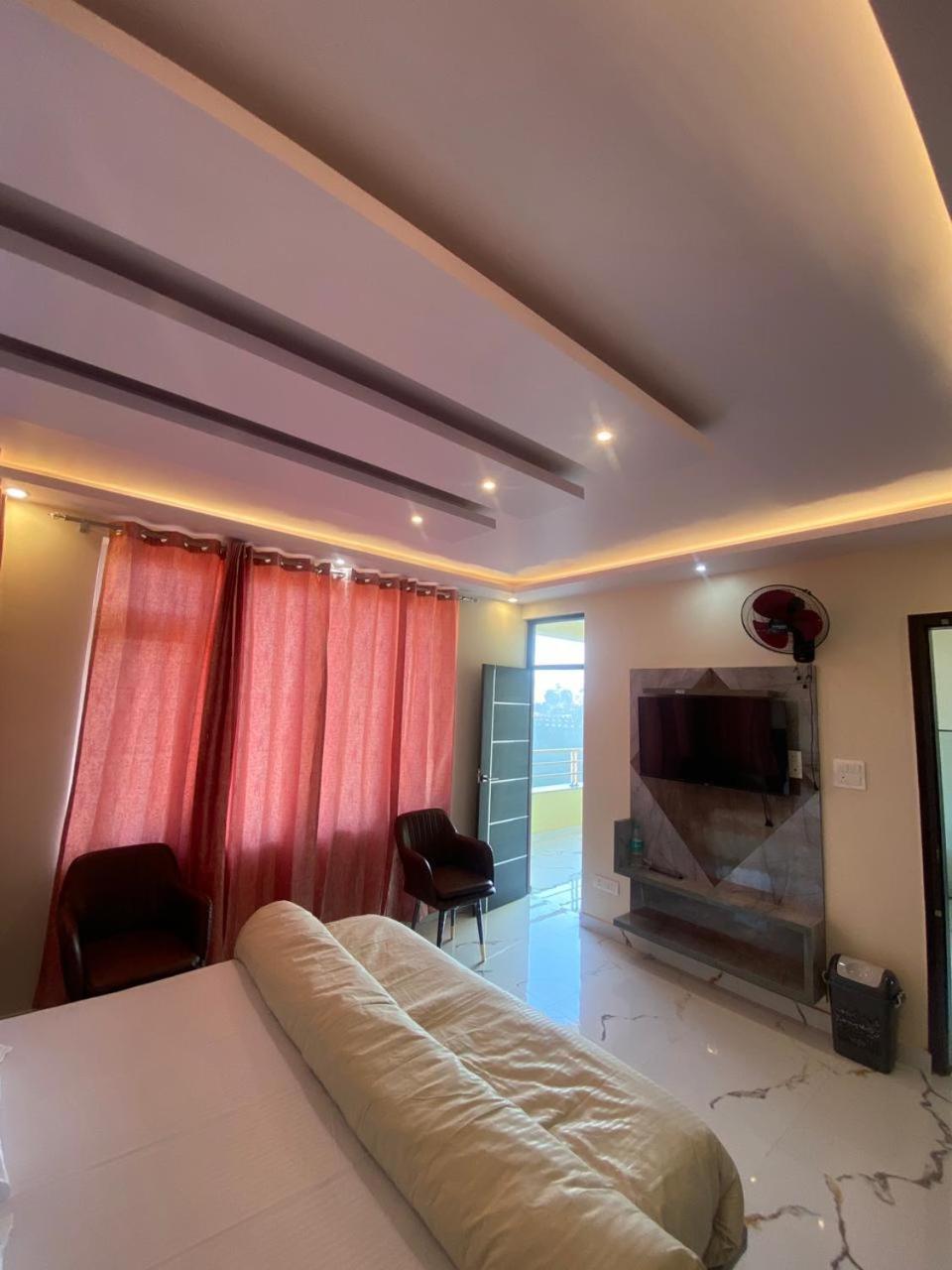 Harmony Heights Hotel ชิมลา ภายนอก รูปภาพ